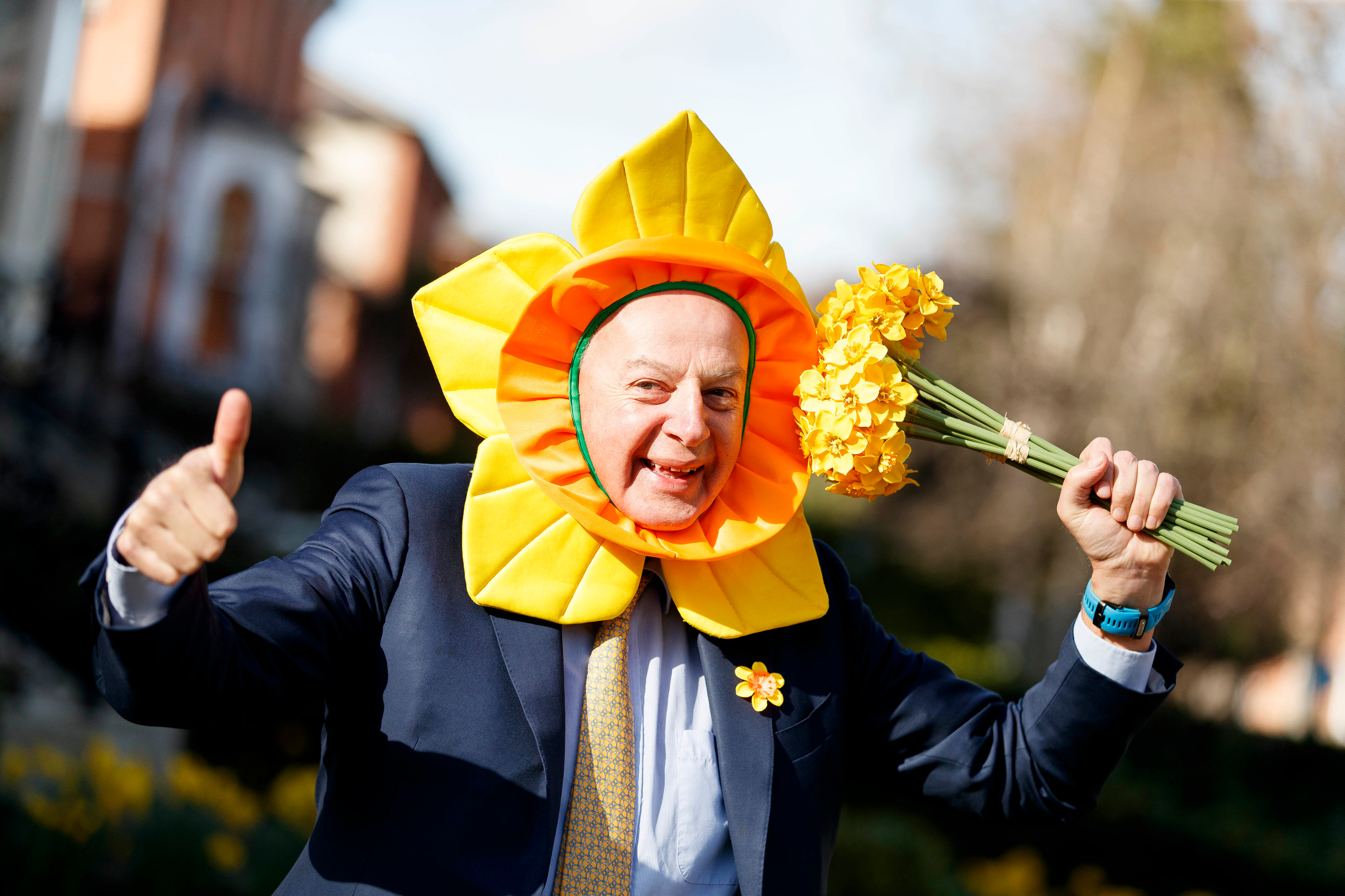Bobby Kerr appeals for businesses to get involved in Daffodil Day