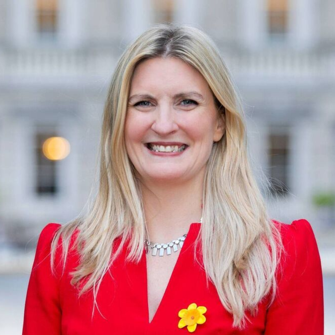 Averil Power Profile Pic
