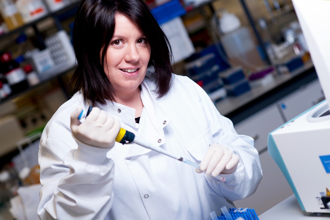 Irish Cancer Society Research Fellow discovers novel approach to tackle bowel cancer