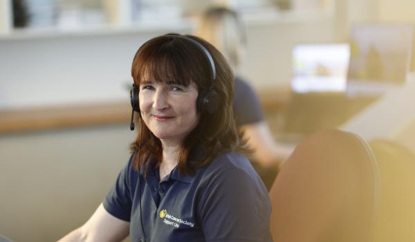 Edel: Support Line Cancer Nurse