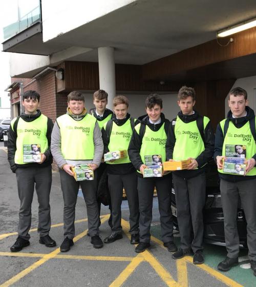 Daffodil Day volunteers from Colaiste Eanna