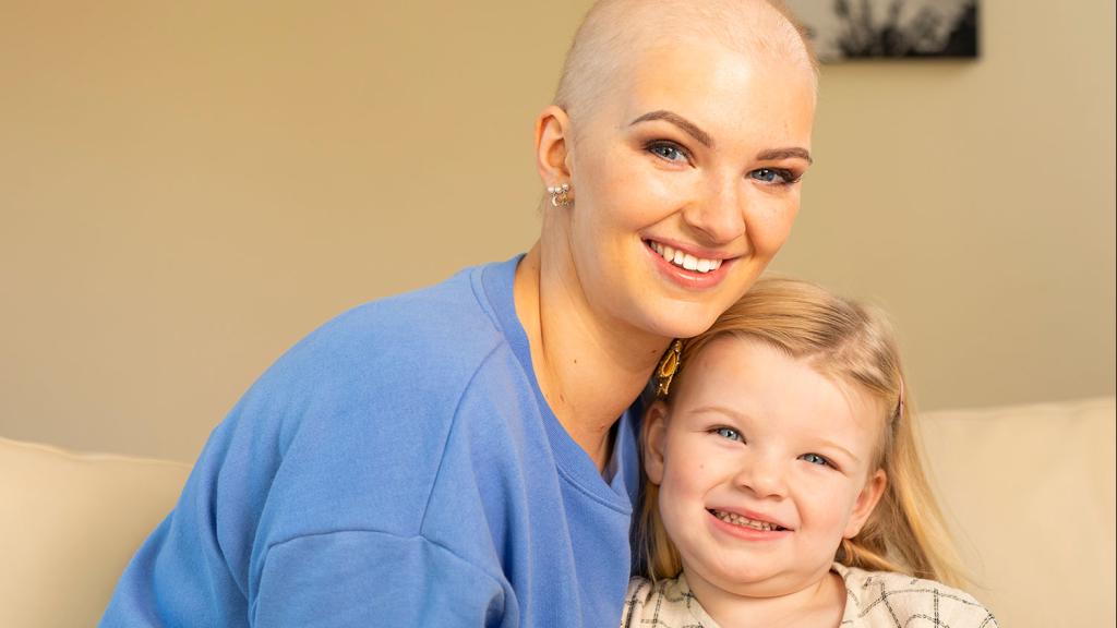 Daffodil Day 2020 - Shannen and her daughter