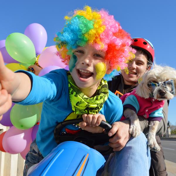 Colour Dash Family 5k kids dressed up