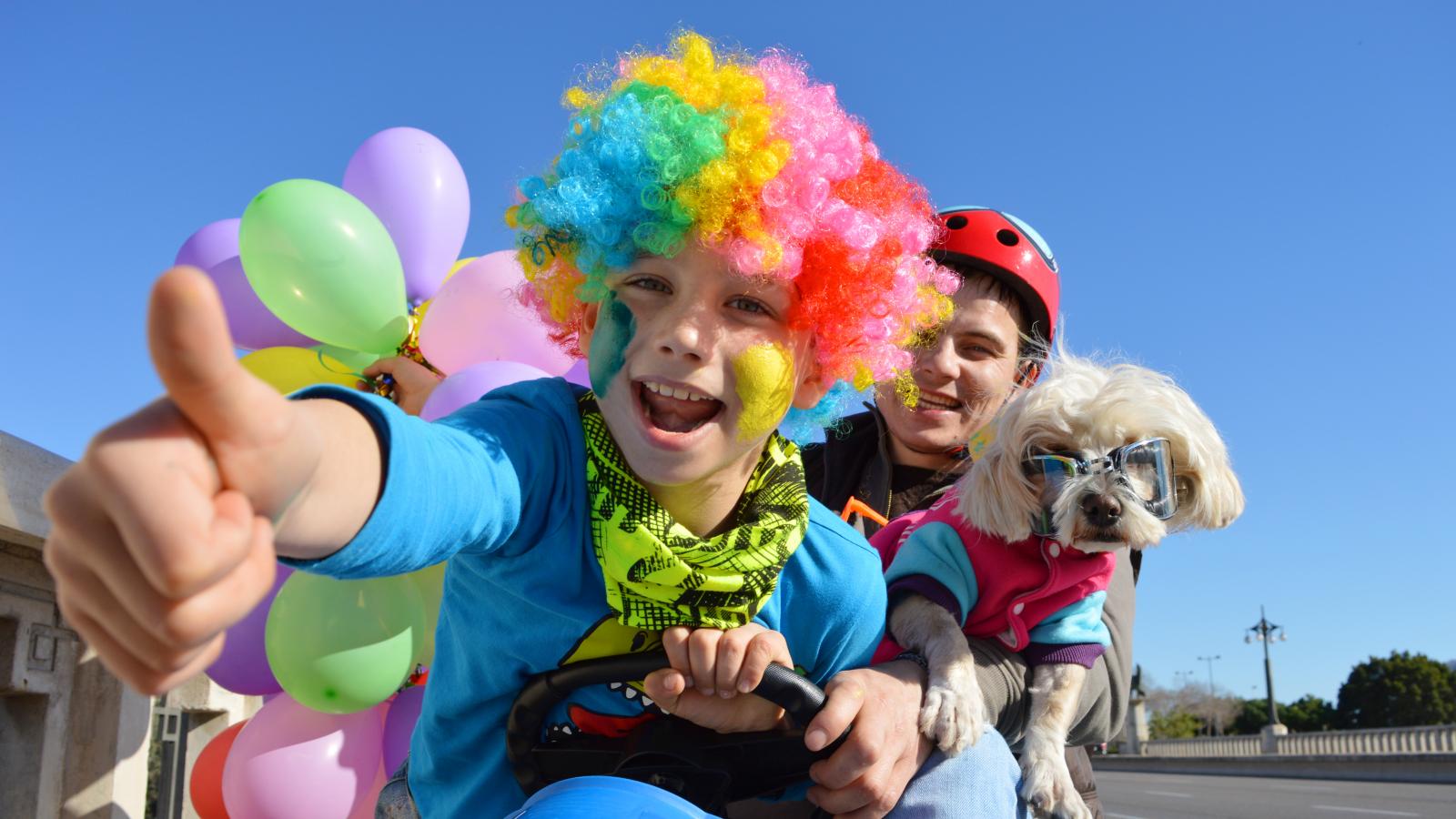 Colour Dash Family 5k kids dressed up